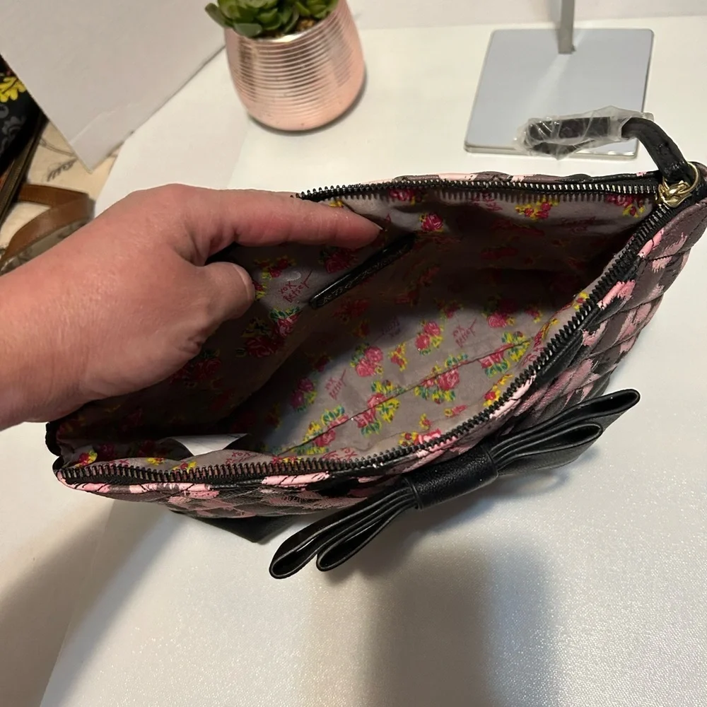 Stylish Black and Pink Women's Clutch